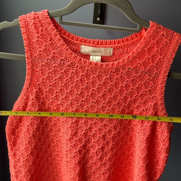 Sweater-Knit Crop Sweater Vest - Picture 4 of 5